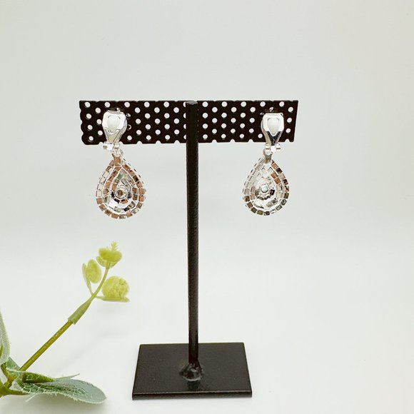 CLIP ON Small Pear Shape Clear Rhinestone  Earrings - Picture 9 of 12